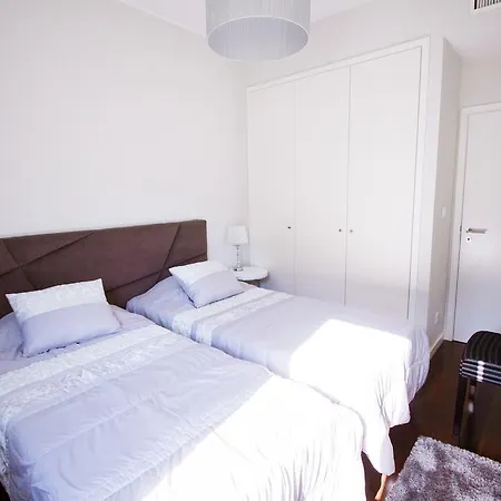 Quinta Da Nogueira Apartment